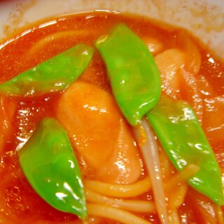 トマト味のスープスパゲッティ